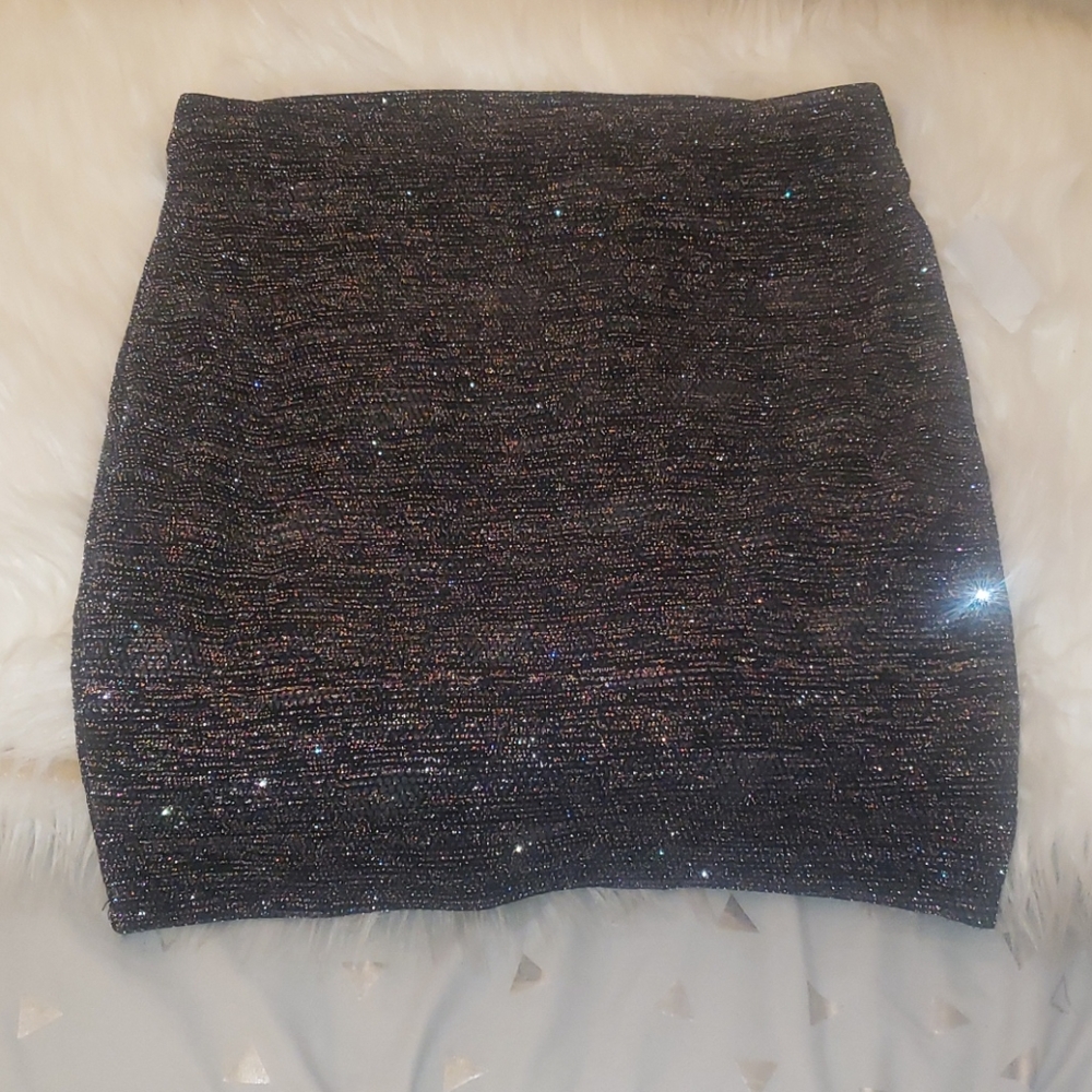 🔥Glittery Shimmery🔥 Black Mini Skirt Medium